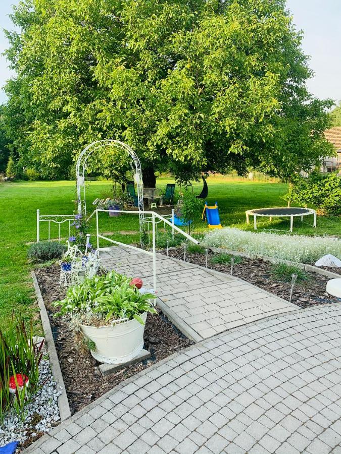 Apartament Rodzinny Z Ogrodem Cieszyn  Extérieur photo